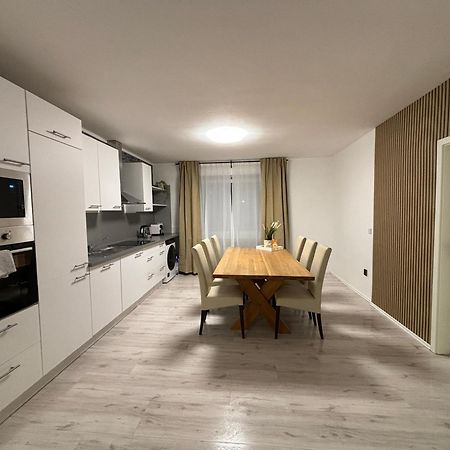 140Qm - 4 Zimmer- Parkplatz - Autobahn - Blauer See - Mallibase Apartments Garbsen Εξωτερικό φωτογραφία
